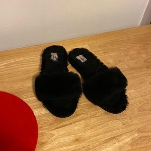 Ugg fluff slide black fur comfy sandals size 9